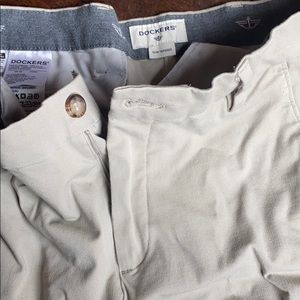 Men’s khaki